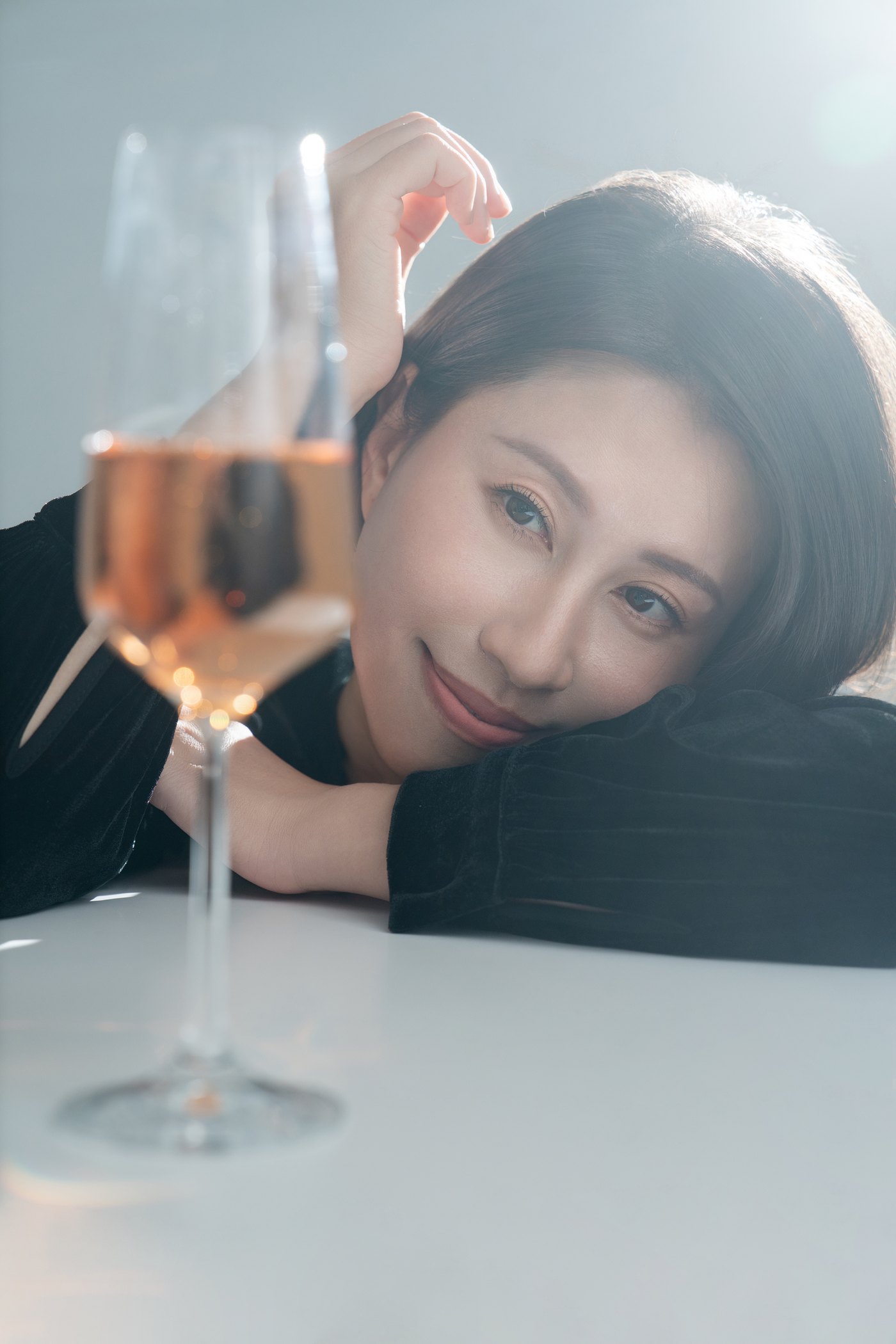 形象定位、造型與影像整合後的商業形象照